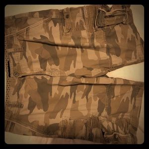 Comfy camo cargo short